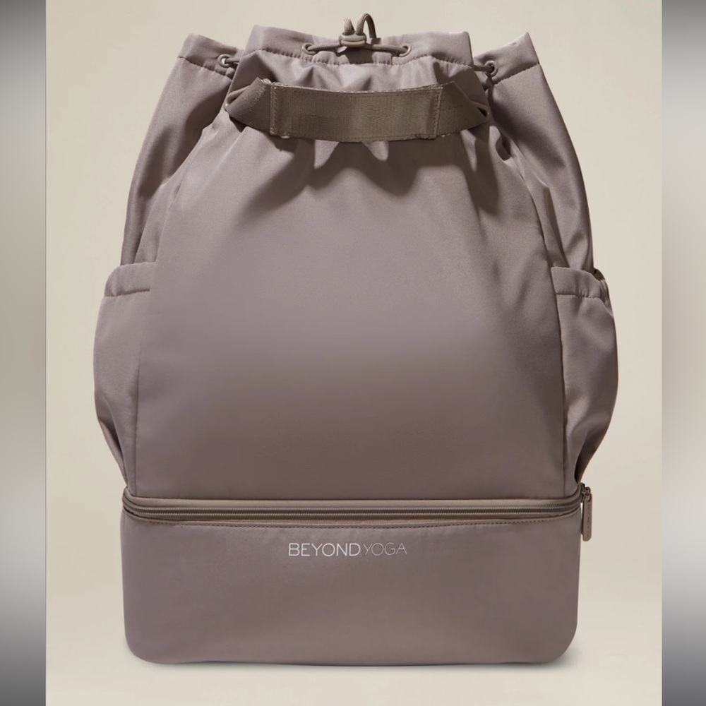 Beyond Yoga convertible, gym bag.